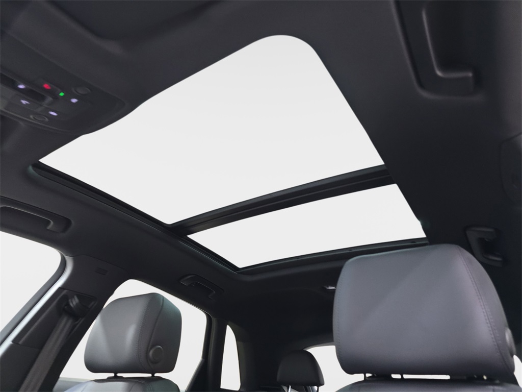 2025 Audi Q3 S Line Premium Image 16 of 35