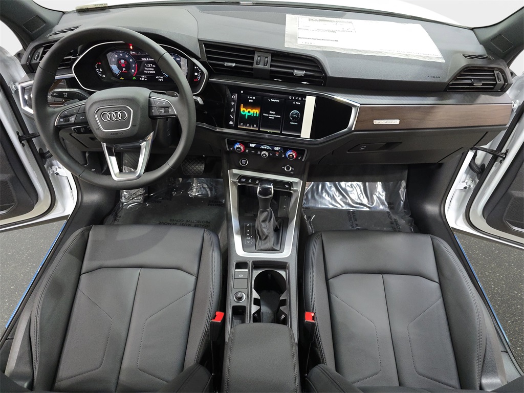 2025 Audi Q3 S Line Premium Image 18 of 35