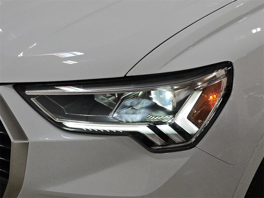 2025 Audi Q3 S Line Premium Image 31 of 35