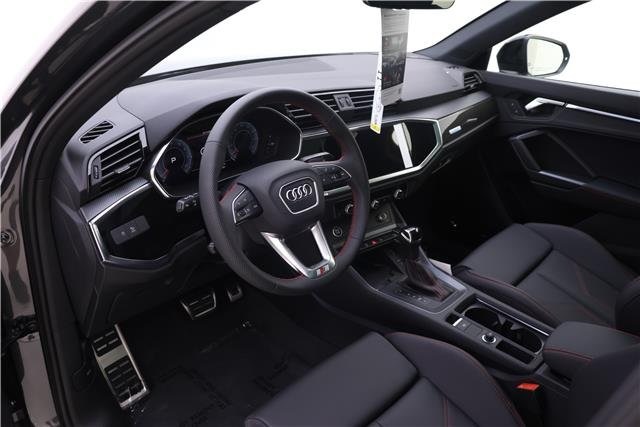 Vehicle image 10 of 17