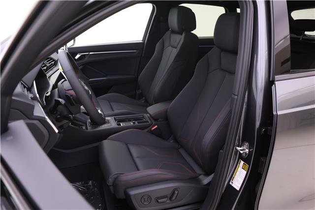 Vehicle image 7 of 17
