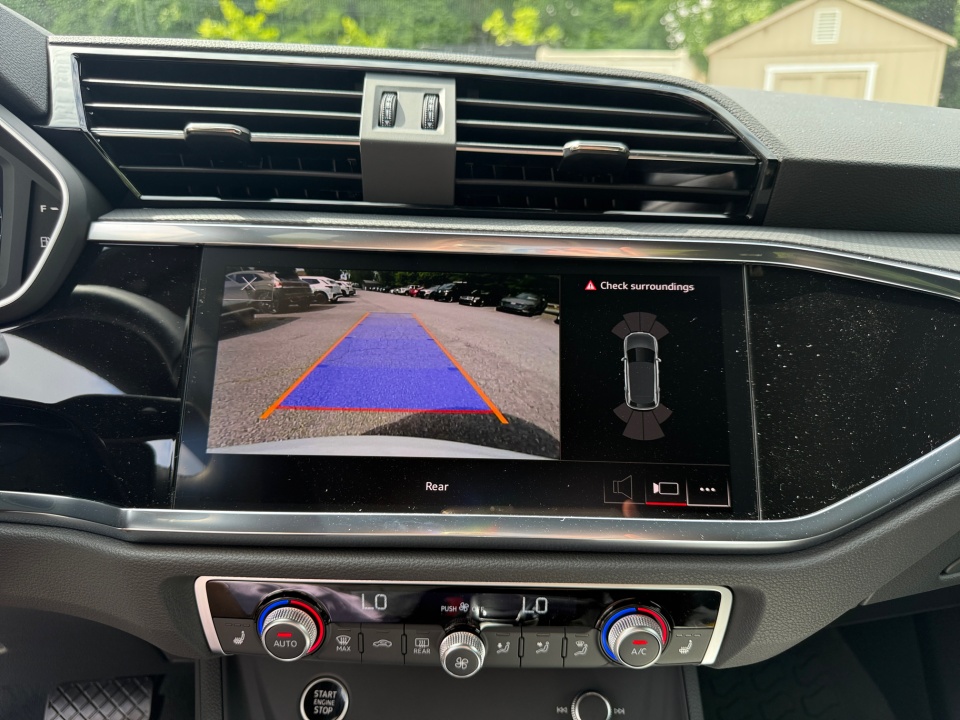 Vehicle image 22 of 35