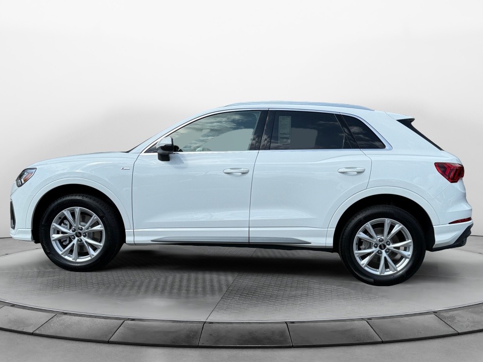 Vehicle image 8 of 35