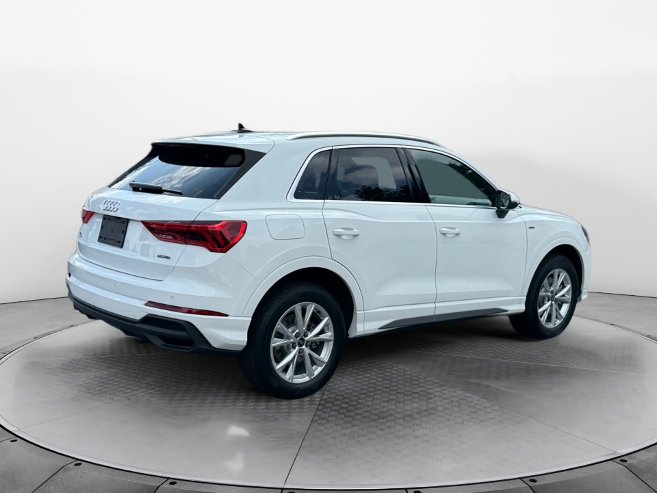 Vehicle image 5 of 35