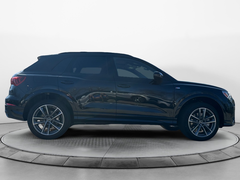 Vehicle image 7 of 35