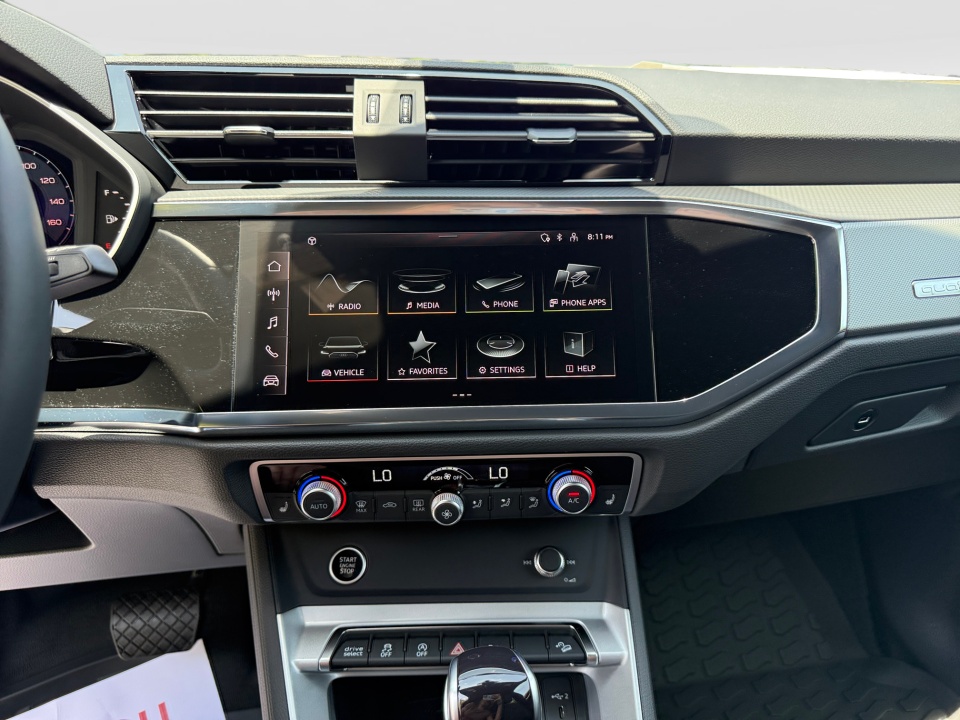 Vehicle image 22 of 35
