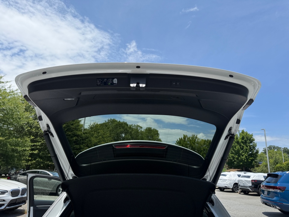 Vehicle image 32 of 35