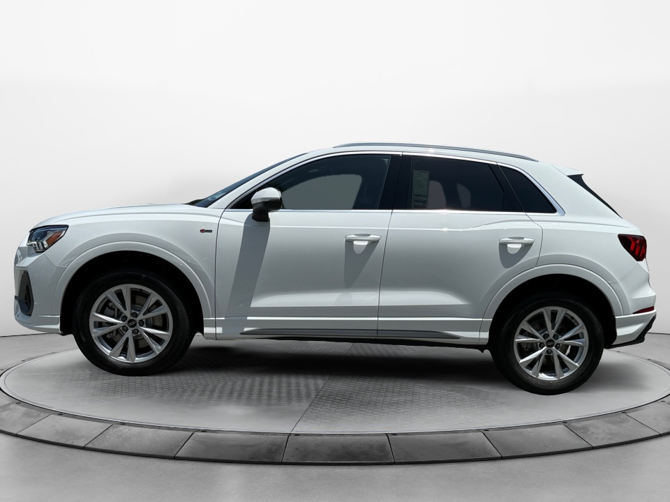Vehicle image 8 of 35
