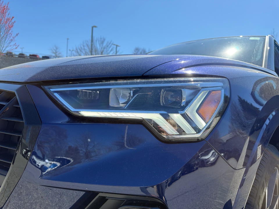 Vehicle image 26 of 35