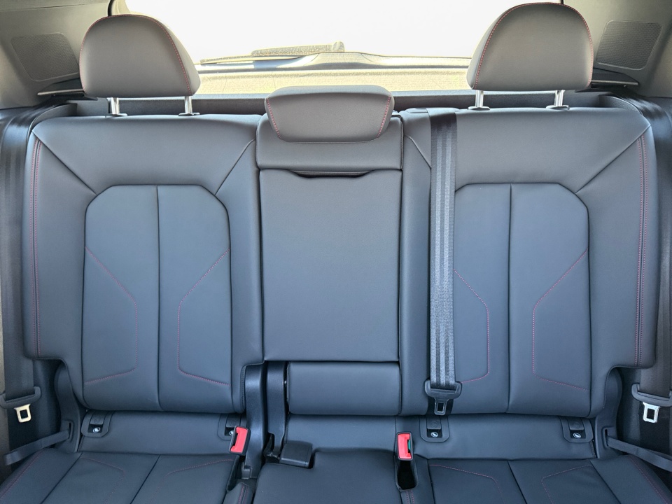 Vehicle image 12 of 35