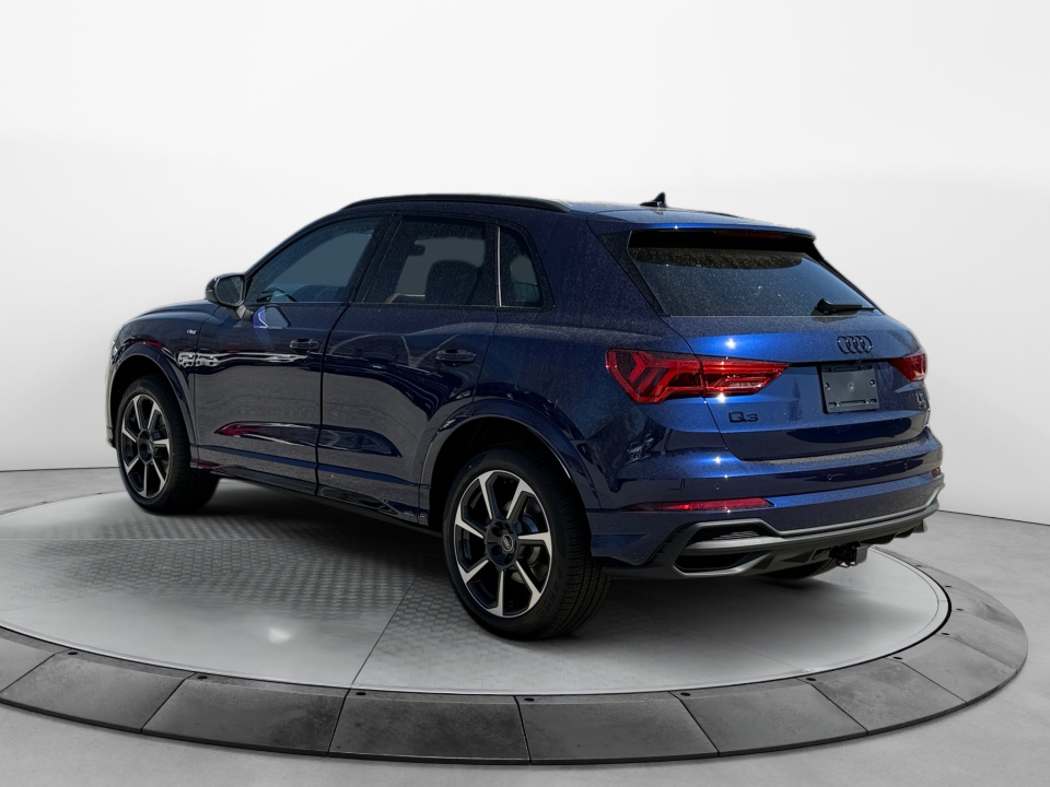 Vehicle image 8 of 35