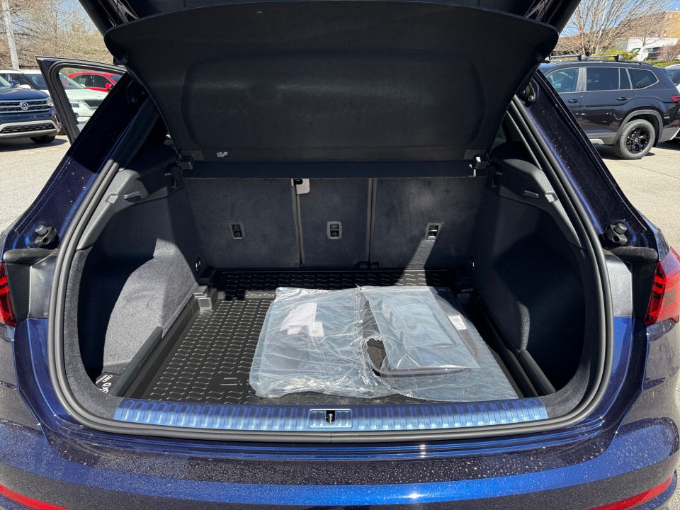 Vehicle image 15 of 35