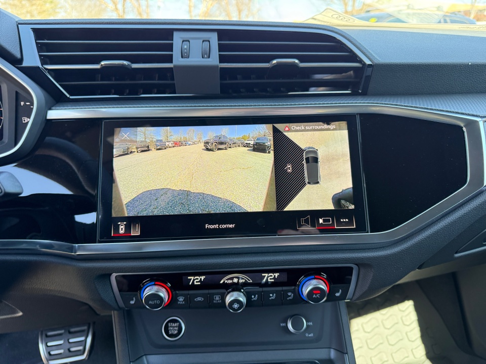 Vehicle image 19 of 35
