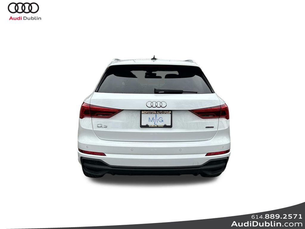 Vehicle image 6 of 35