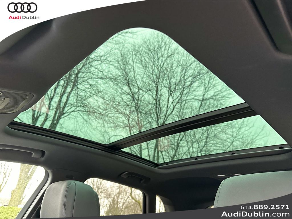 Vehicle image 29 of 35