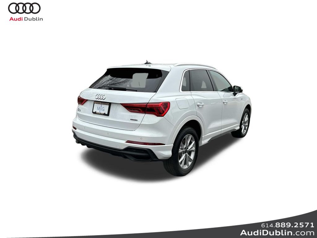 Vehicle image 5 of 35