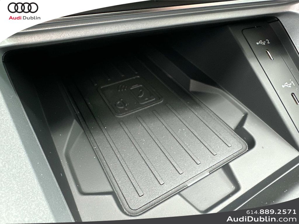 Vehicle image 23 of 35