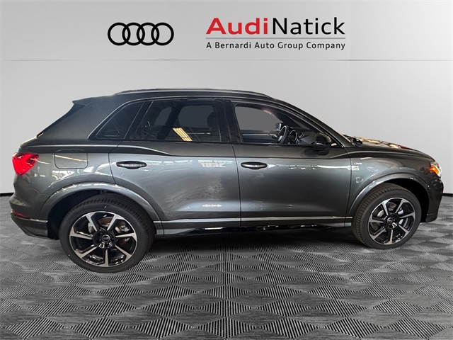 Vehicle image 5 of 15