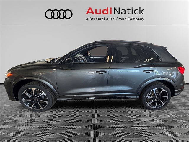 Vehicle image 8 of 15