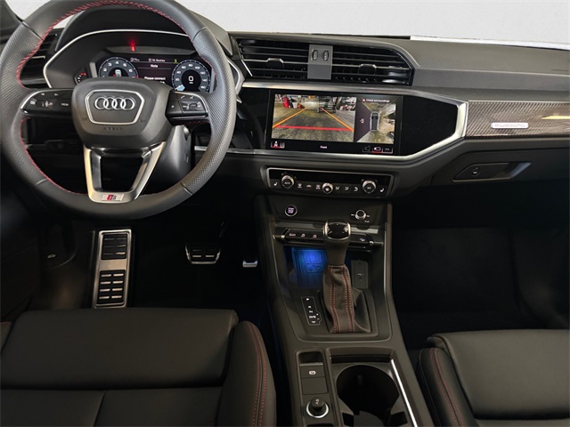 Vehicle image 10 of 15