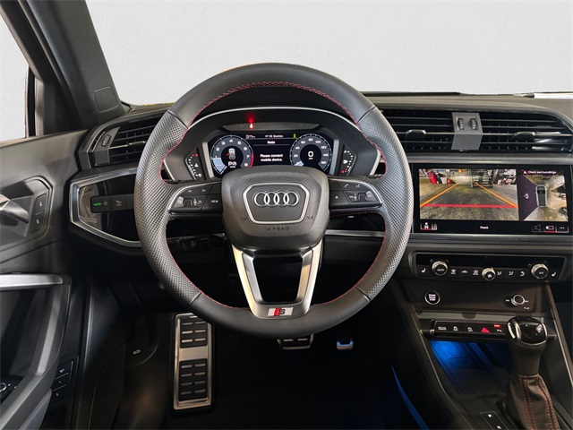 Vehicle image 12 of 15