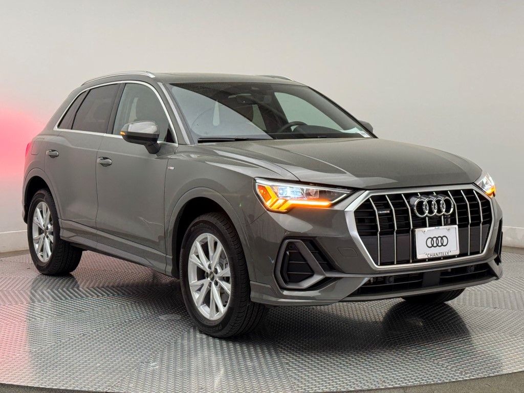 Vehicle image 5 of 48