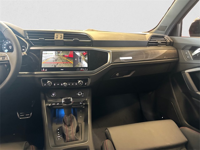 Vehicle image 14 of 15