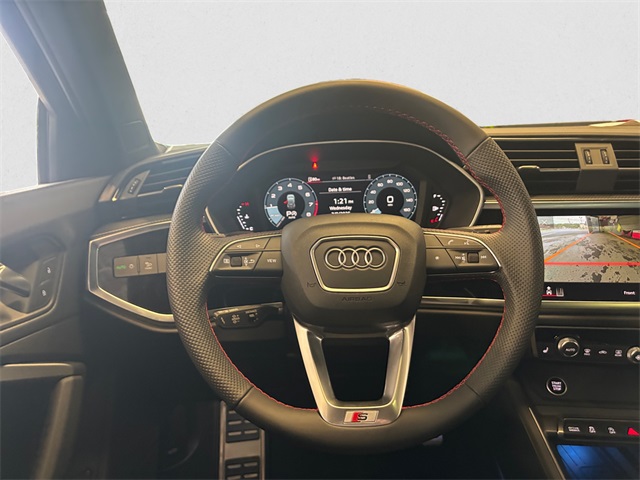Vehicle image 15 of 15