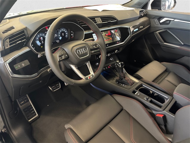 Vehicle image 13 of 15