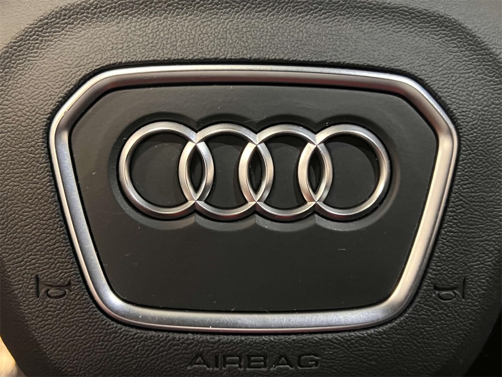 Vehicle image 24 of 31