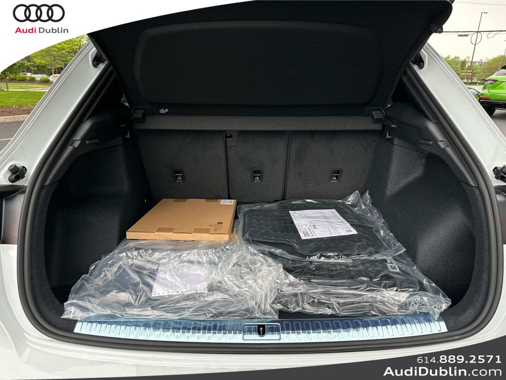 Vehicle image 9 of 35