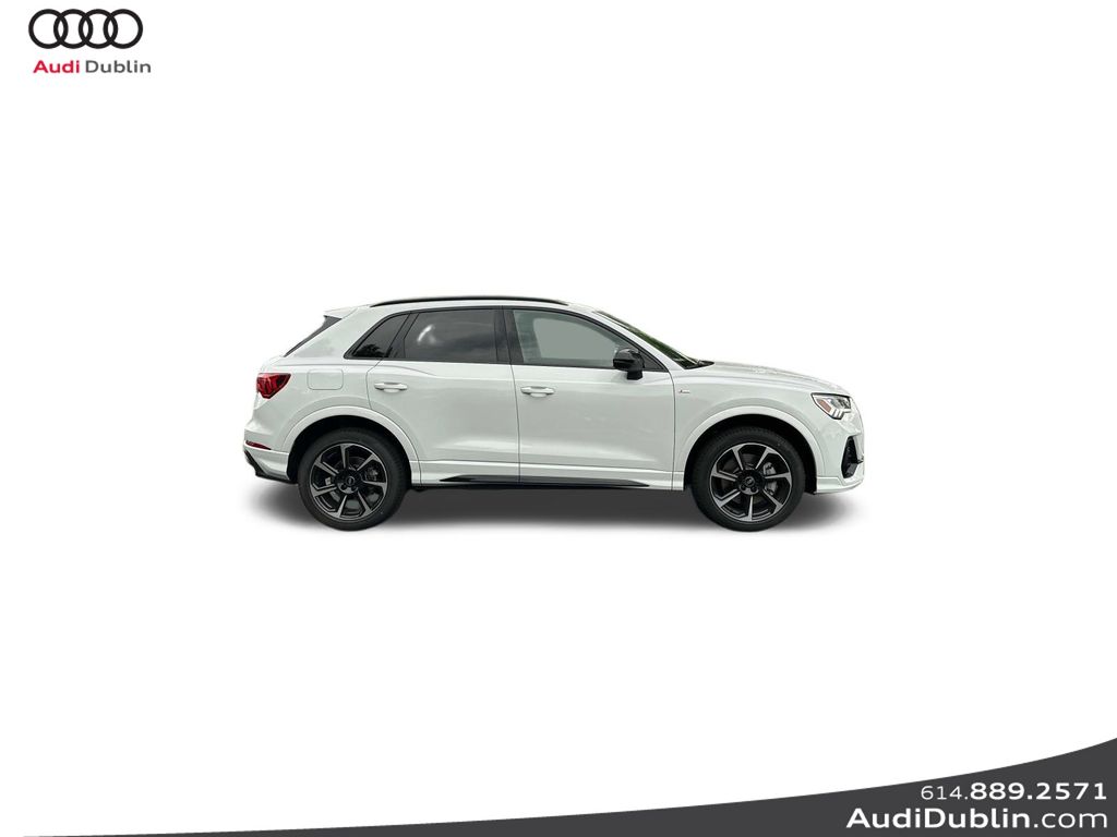 Vehicle image 4 of 35