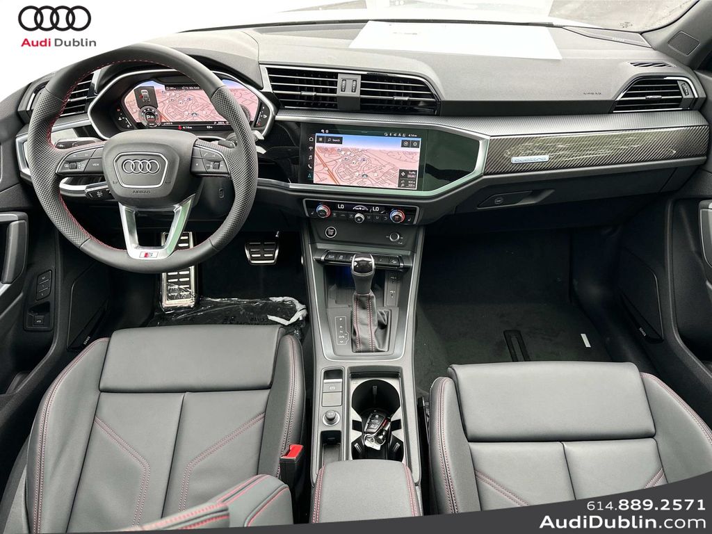 Vehicle image 31 of 35