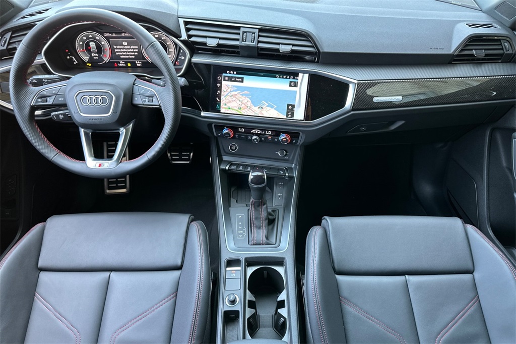 Vehicle image 10 of 23