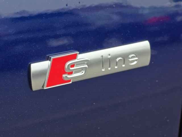 Vehicle image 27 of 42