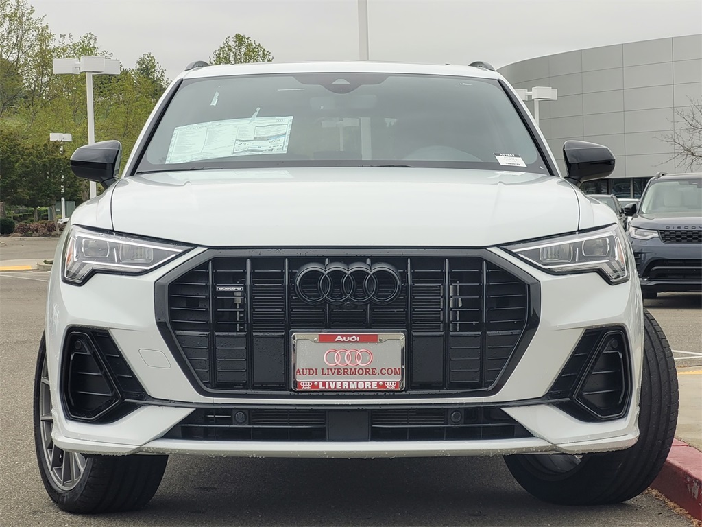 Vehicle image 1 of 14