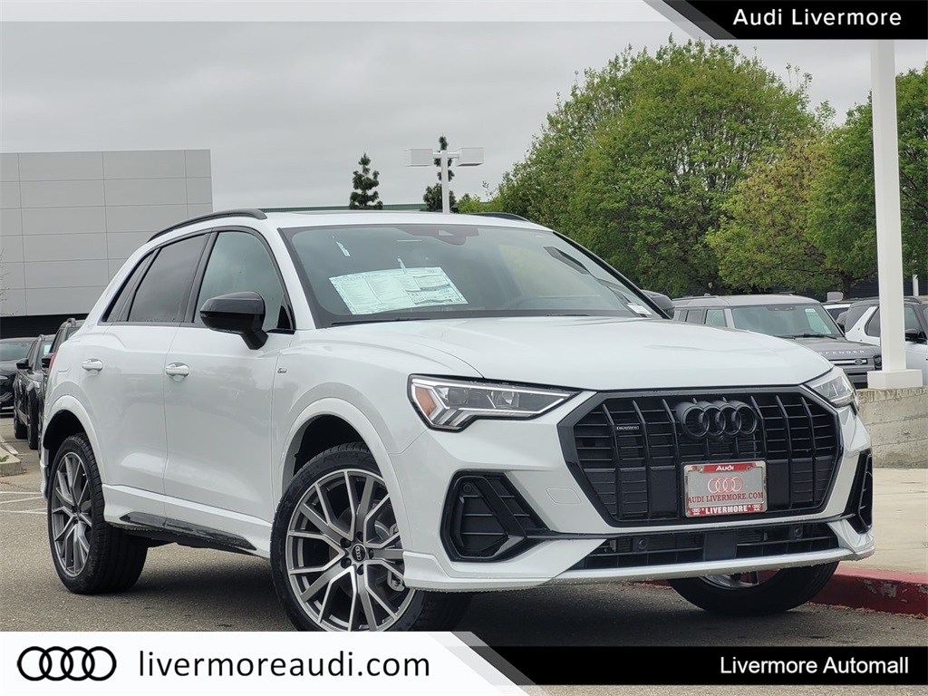 Vehicle image 2 of 14