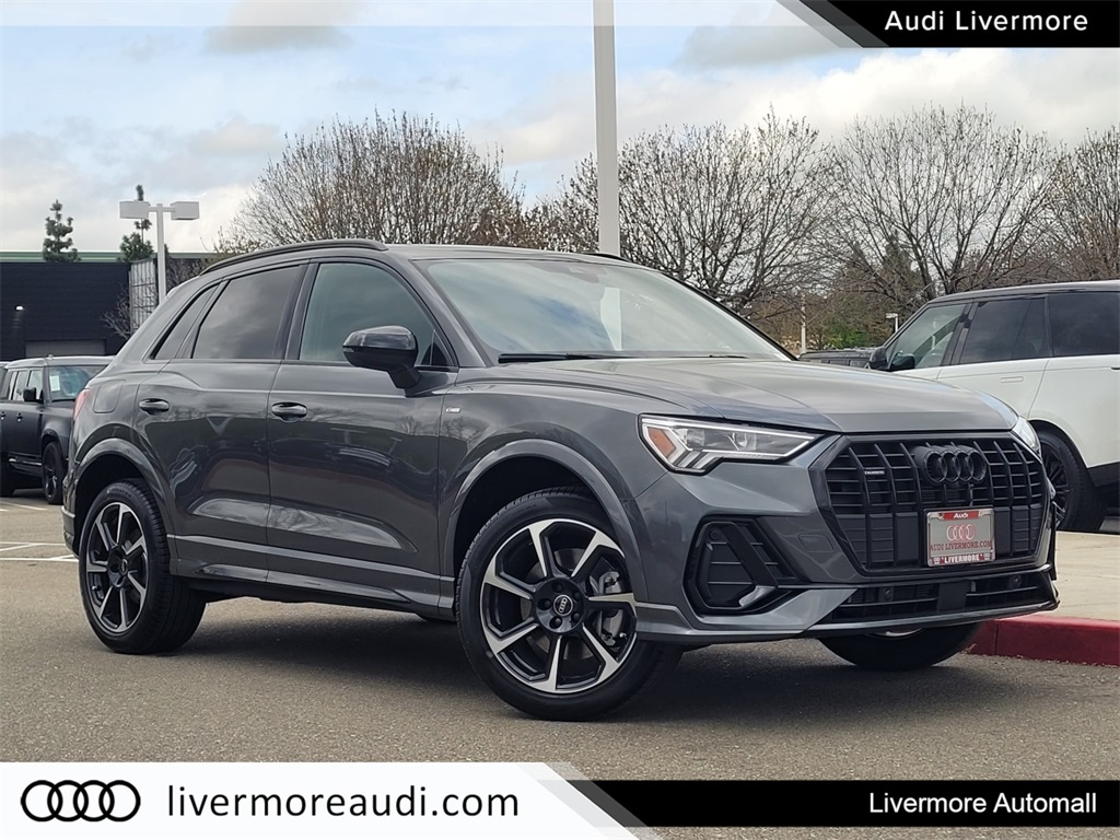 Vehicle image 2 of 15
