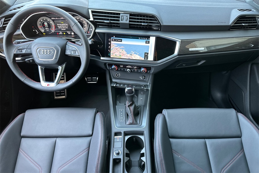 Vehicle image 10 of 23