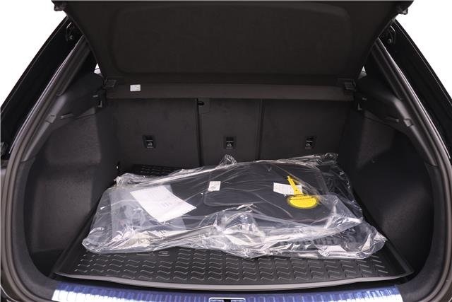 2025 Audi Q3 S Line Premium Plus Image 7 of 17