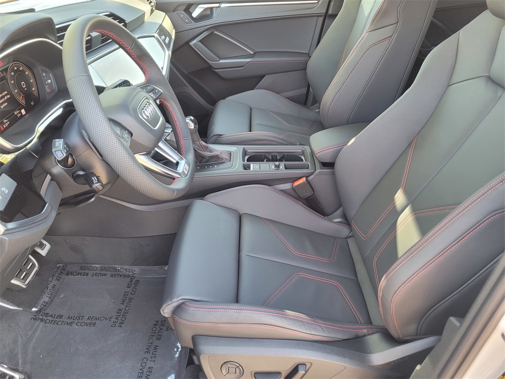 Vehicle image 12 of 15