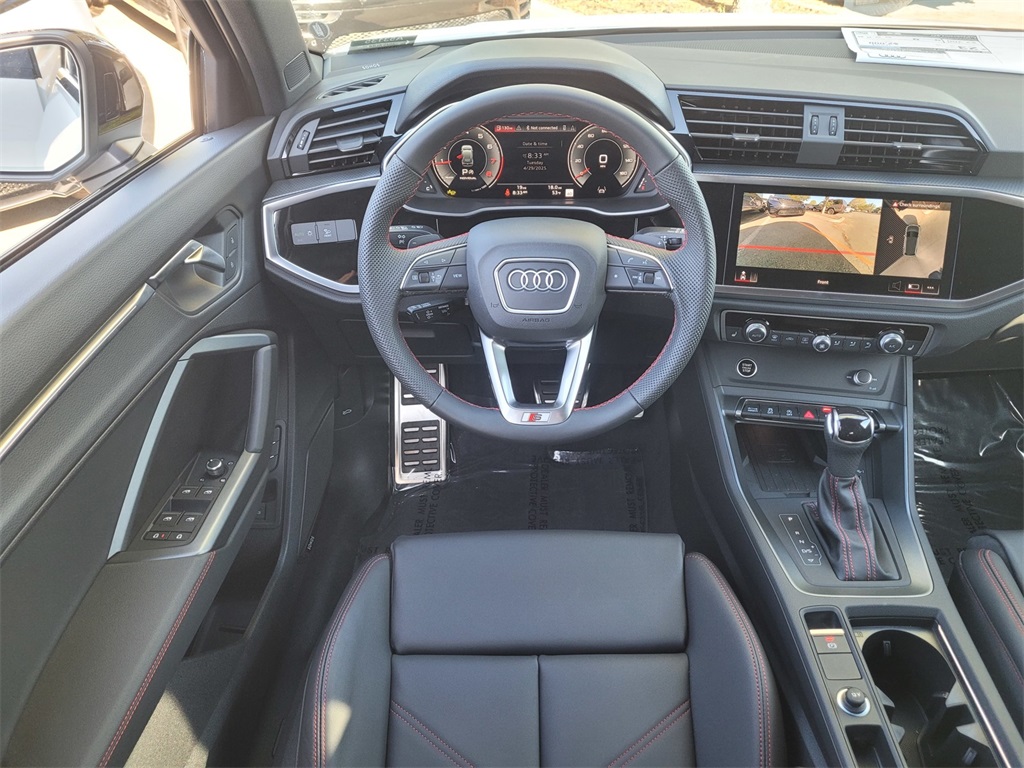 Vehicle image 8 of 15