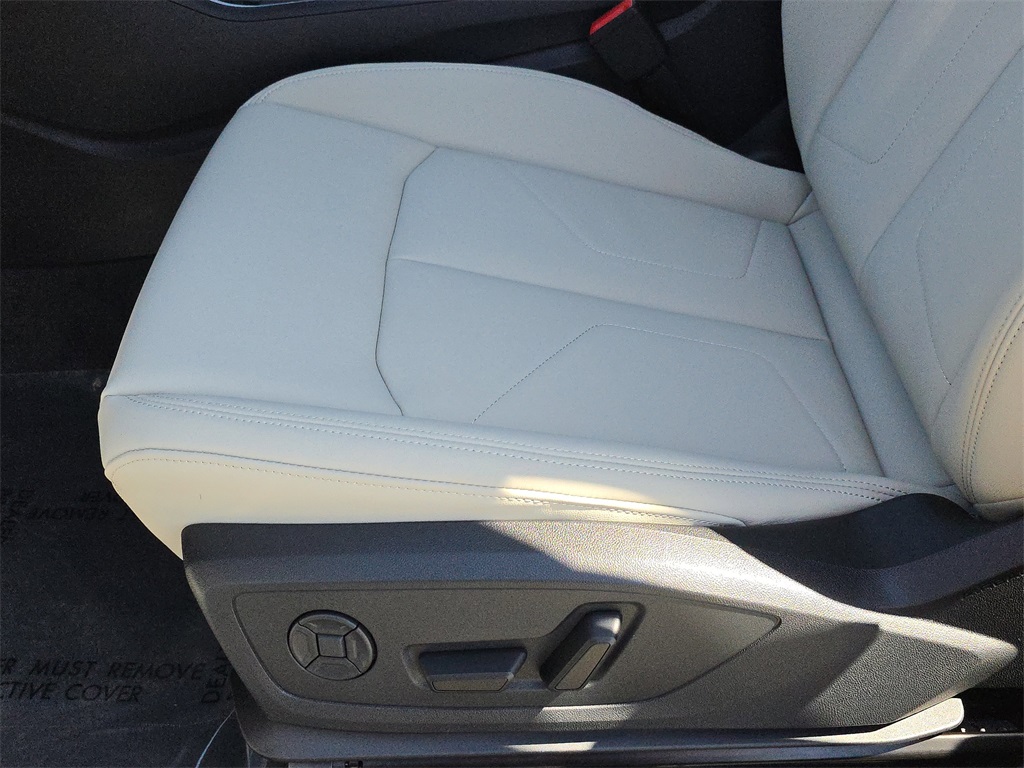 2025 Audi Q3 S Line Premium Plus Image 33 of 35