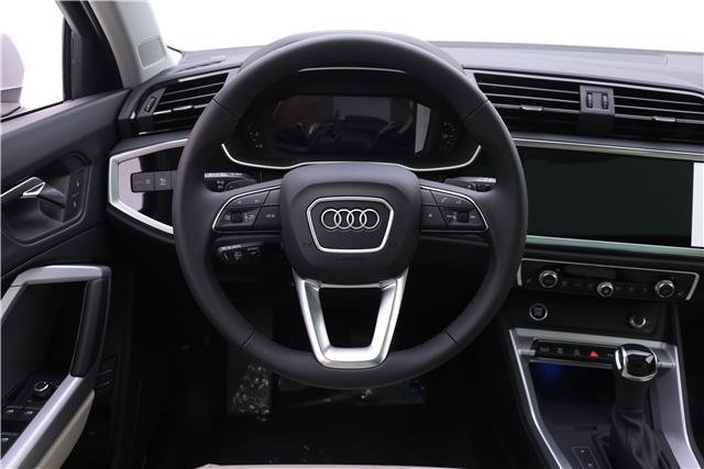 Vehicle image 12 of 17