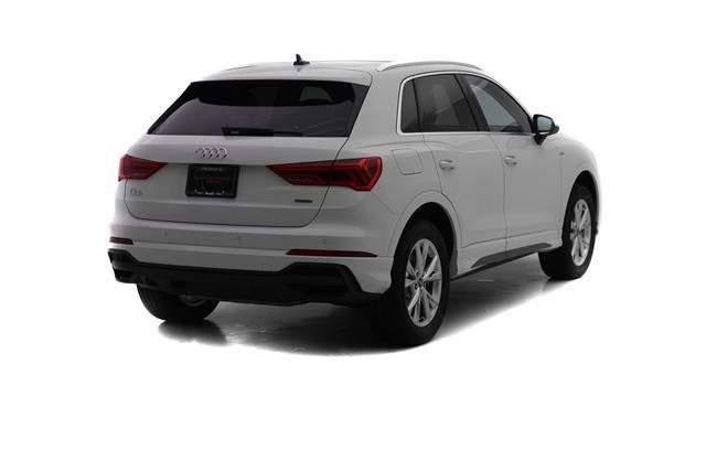 Vehicle image 3 of 17