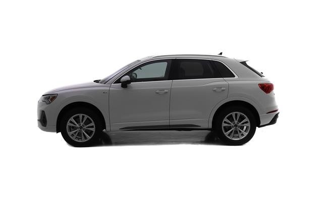 Vehicle image 5 of 17