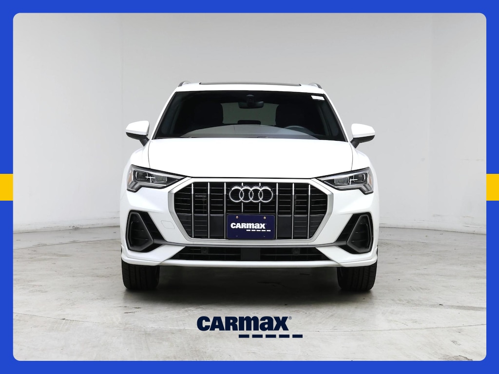 2025 Audi Q3 S Line Premium Image 2 of 23