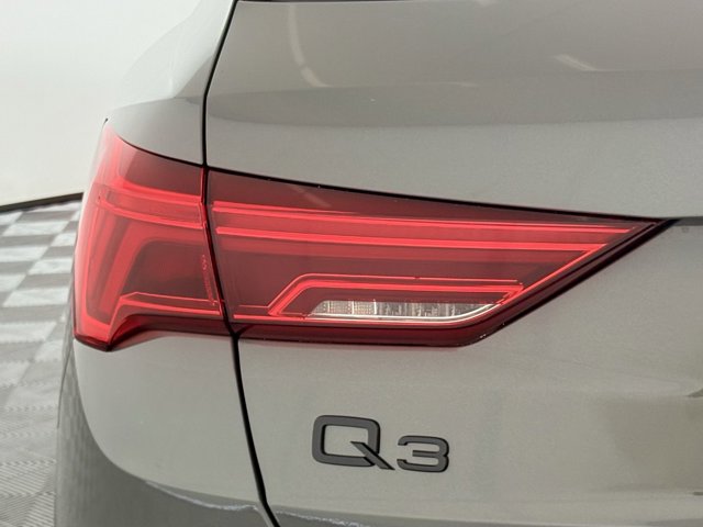 Vehicle image 28 of 28