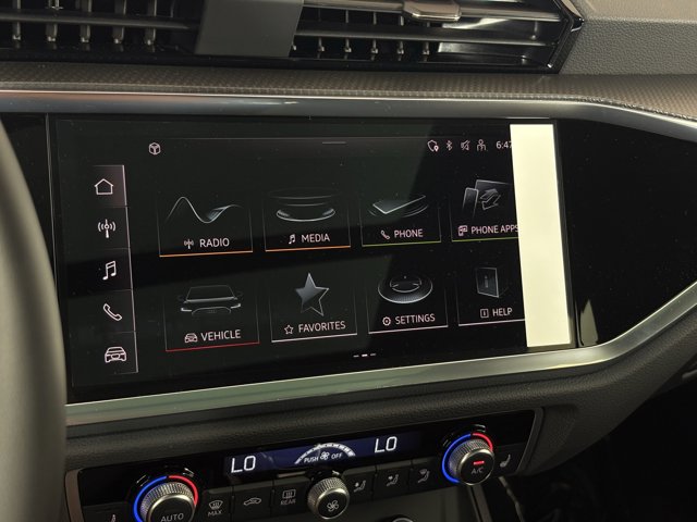 Vehicle image 19 of 28