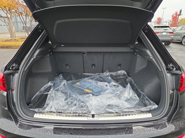 2025 Audi Q3 S Line Premium Image 8 of 24